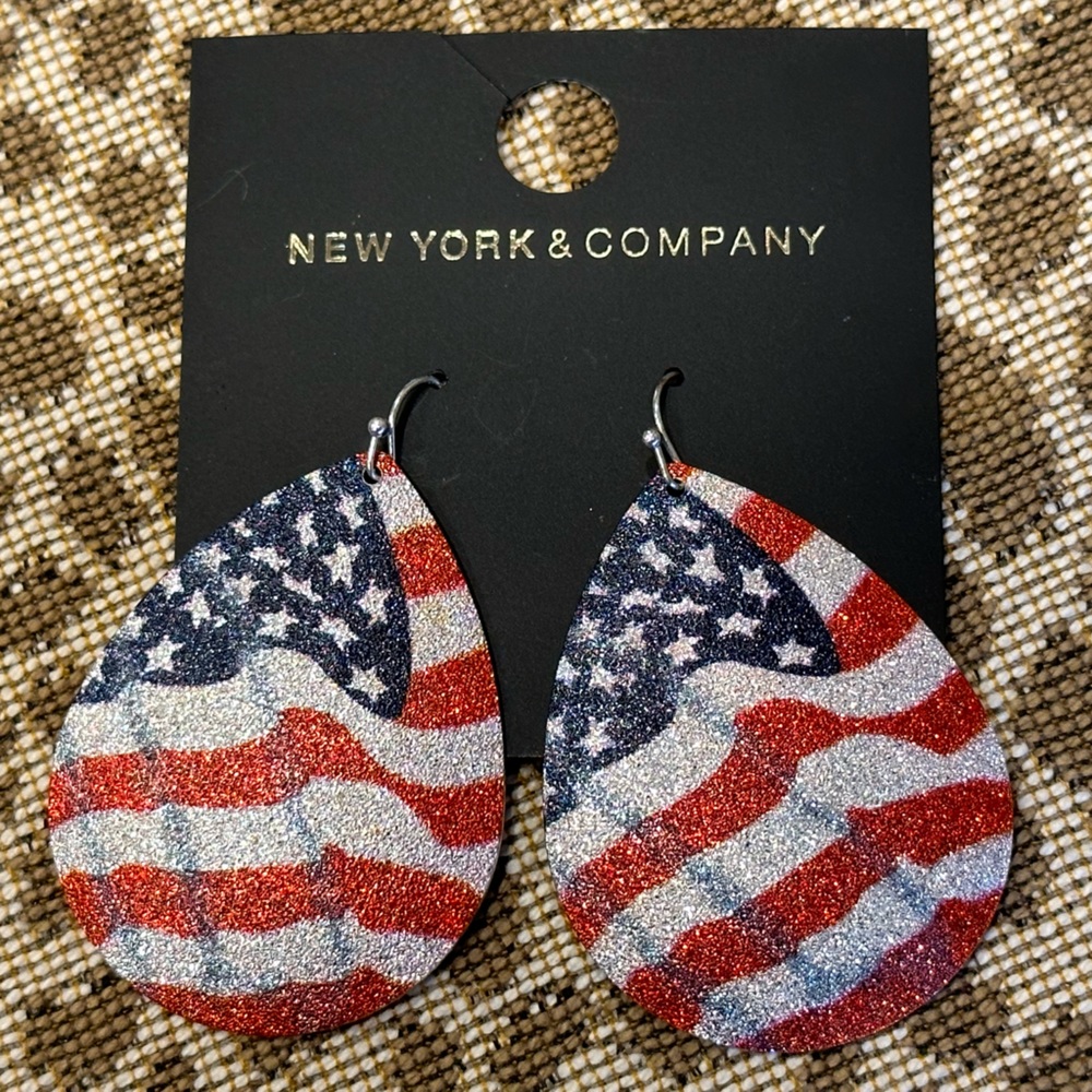 NWT New York & Company Sparkly American Flag Long Dangle Hook Earrings